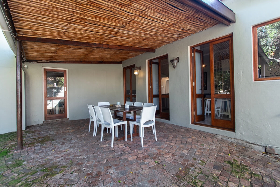 3 Bedroom Property for Sale in Oakdale Western Cape